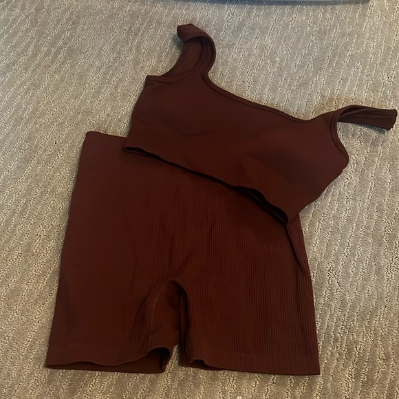 Amazon Two Piece Brown Set - Picture 1 of 1